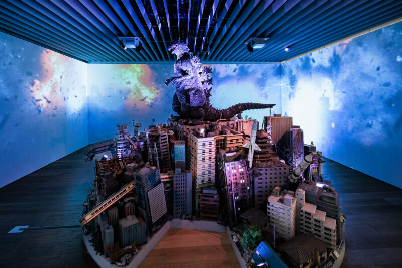 東京会場の展示風景 TM ＆ © TOHO CO., LTD.  撮影：山本倫子
